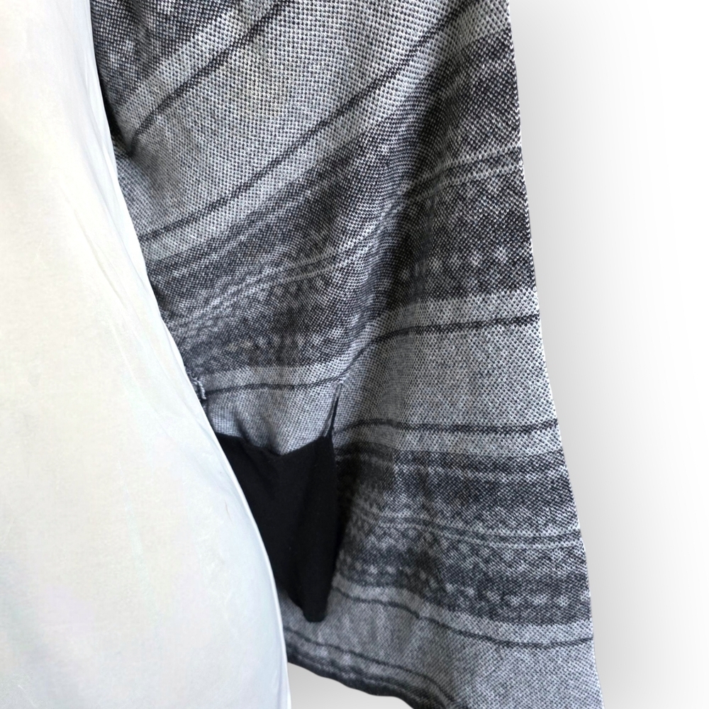 Tommy Hilfiger Geo Print Long Open Cardigan, Black & White, Size Small - Picture 6 of 9